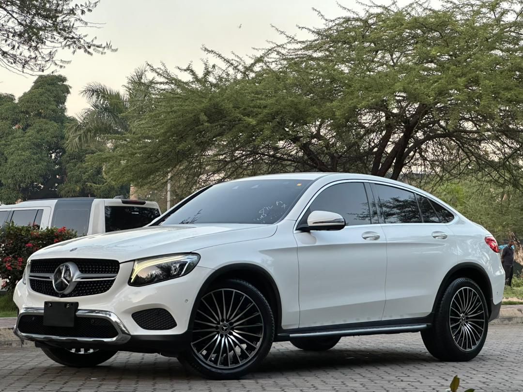MERCEDES BENZ thumbnail 3